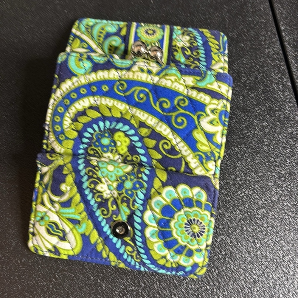 Vera Bradley Small Kisslock Wallet in Rhythm and Blues ID Money Credit Cards - Picture 3 of 7